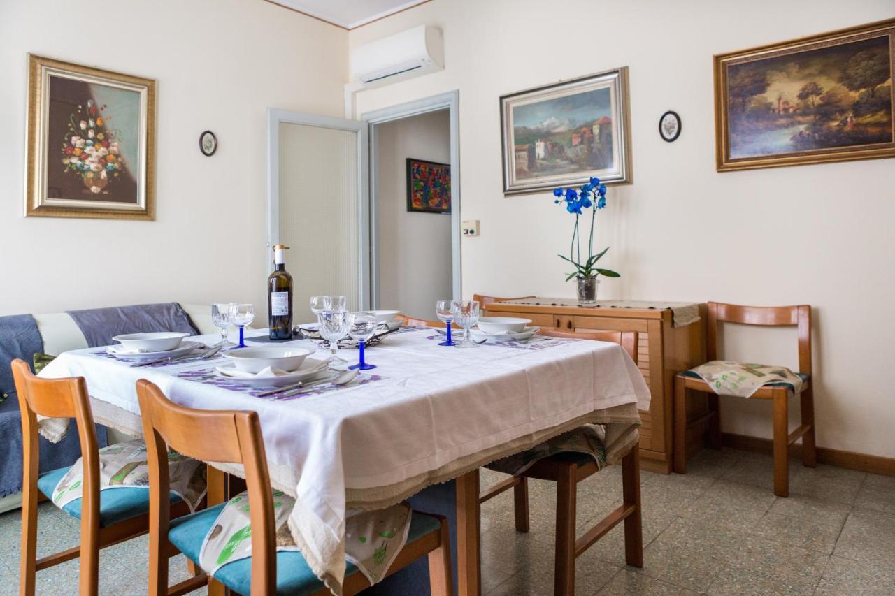 A Pochi Passi Dal Centro E Dall'Ospedale Di Parma Appartement Buitenkant foto