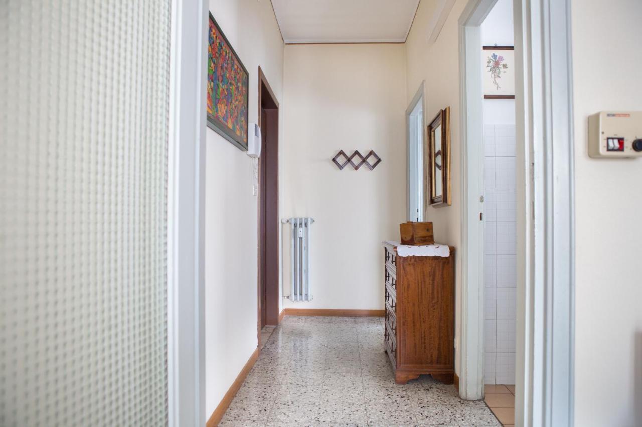 A Pochi Passi Dal Centro E Dall'Ospedale Di Parma Appartement Buitenkant foto